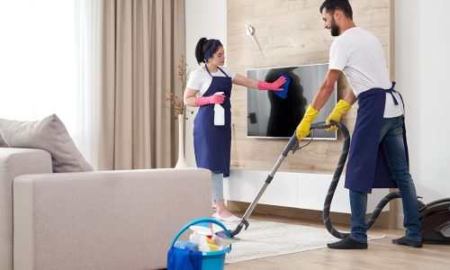 Housekeeping-Services-in-Maintaining